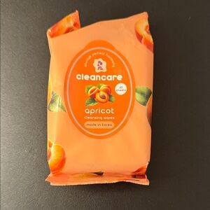 Apricot Cleansing Wipes - Orange